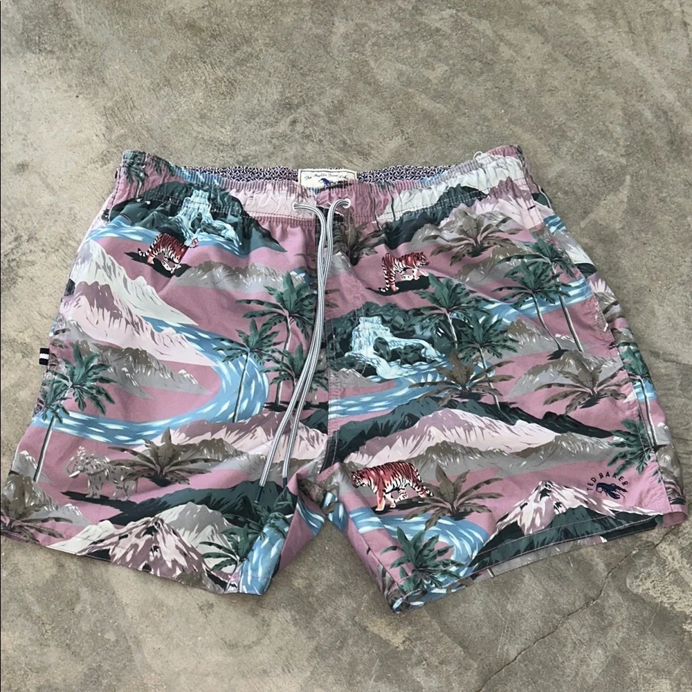 Ted Baker London Pink Tropical Tiger Swim Trunks Men’s Size 3 Med Lobster Logo